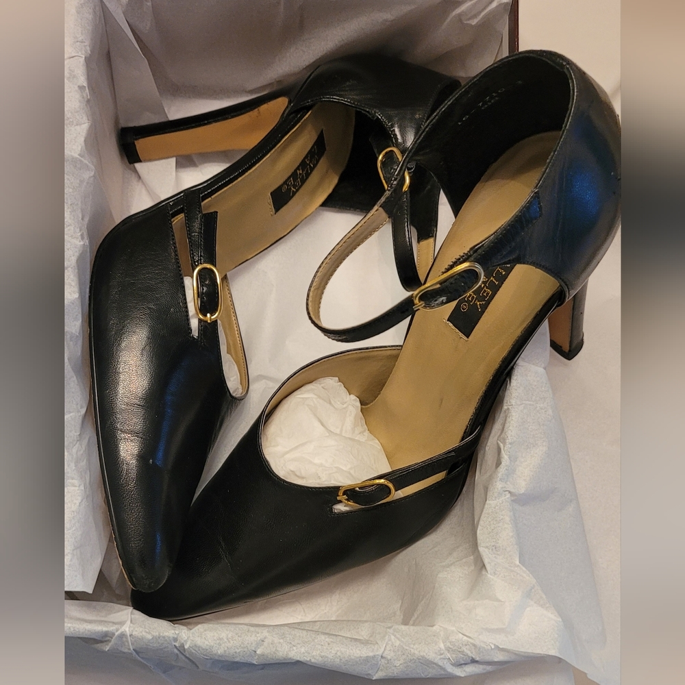 SHOES-Valley Lane Black Leather